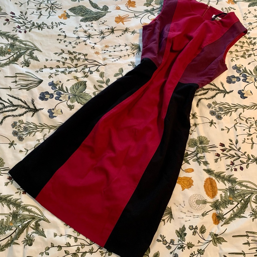 CALVIN KLEIN COLORBLOCK DRESS